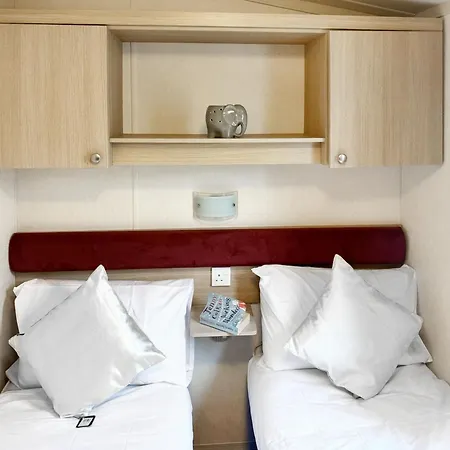 Cedarwood 49 - Uk51137 * Pickering