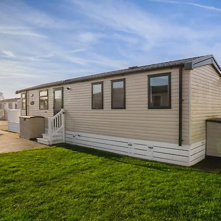 Cedarwood 49 - Uk51137